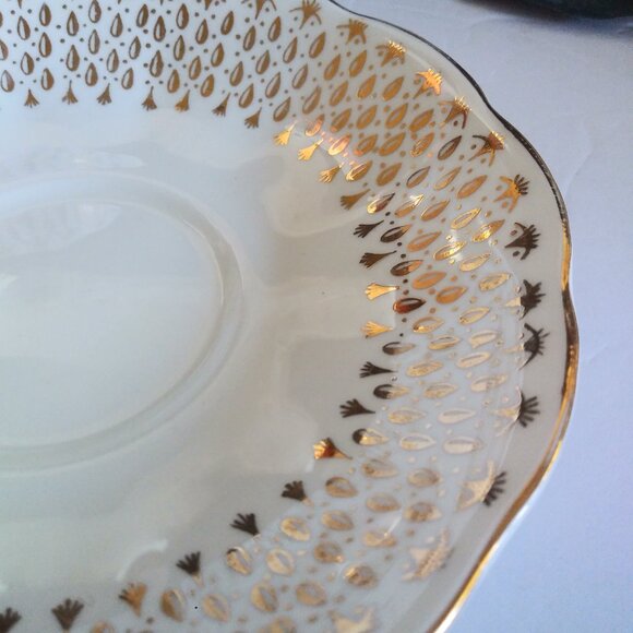 Queen Anne Bone China Tea Cup Pink Gold - Picture 12 of 16